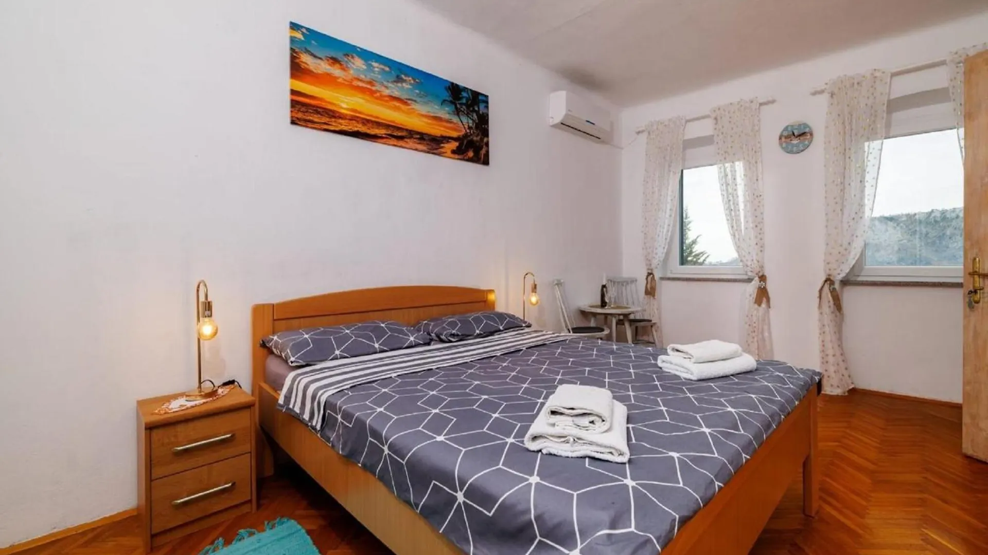 Holiday home Adorable Home With Bubble Bath And Outdoor Kitchen Bribir  Croatia